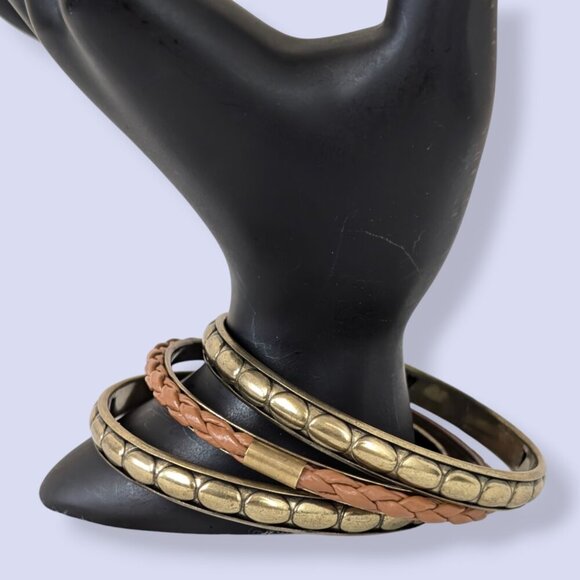 Jewelry - (2/$20) Set of 3 Gold Tone Bangle Bracelet Set